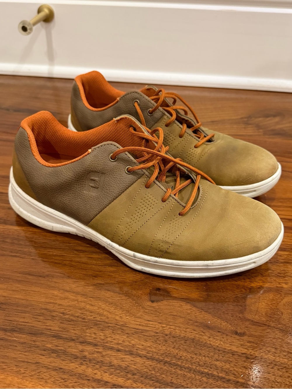 footjoy contour casual brown spikeless golf shoes